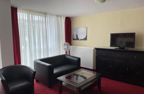 Neustadt an der Weinstrasse Hotel | PANORAMA HOTEL in Neustadt an der Weinstraße