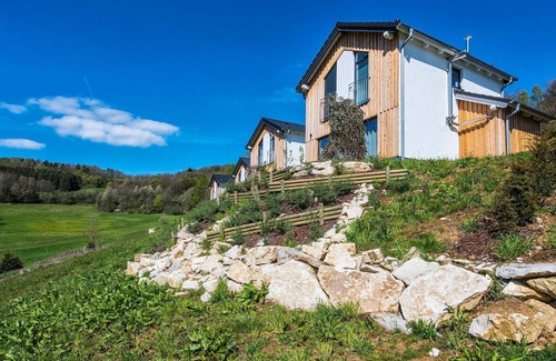 Mistelgau House | Panoramabungalow HW 13B - panoramic bungalow (DH) in the holiday village at the Therme Obernsees
