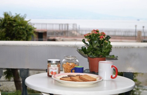 Posillipo House | Panoramic apartment in historic building directly on the beach .