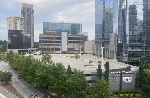 North Buckhead Apartment | Panoramic BuckheadViews