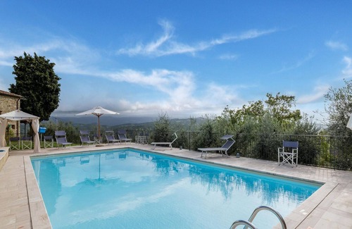 Caprese Michelangelo Other | Panoramic stone apartment with swimming pool