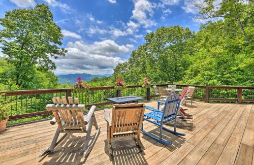 Waynesville House | Panoramic Mtn Views Luxe Smoky Mountain Cabin!
