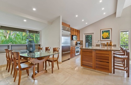 Wailea House | Panoramic Ocean View Condo on Golf Course close to Beaches