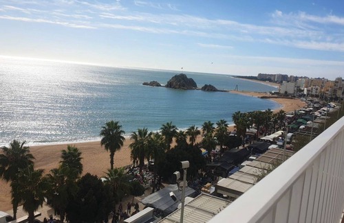Blanes Condo | Panoramic Penthouse, 1st line beach