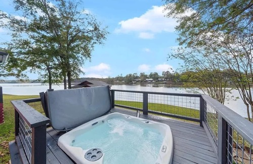 Eatonton House | Panoramic Point - Sleeps 12, Amazing Views + More!
