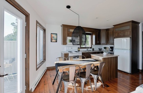 Baie-St-Paul House | Panoramic River Views, Spa, Near Ski Trails