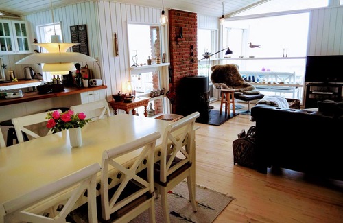 Smidstrup Strand Cottage | Panoramic sea view by the beach. Up to 10 guests in Gilleleje - Northern Zealand