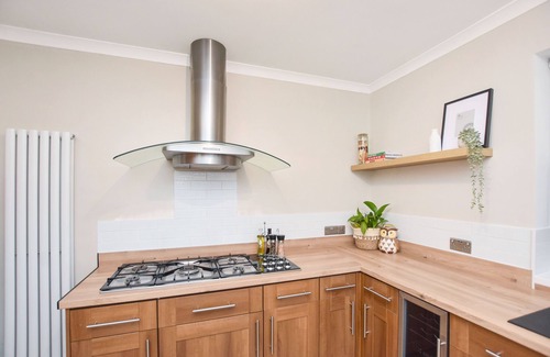 Heywood House | Panoramic sunset views - Free parking