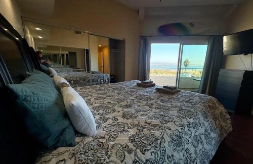 Crown Point House | Panoramic View Bayfront Gem 3BR