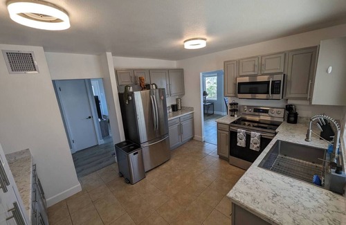 Waianae House | Panoramic ViewHouse Only 2-Min Drive To Beach!