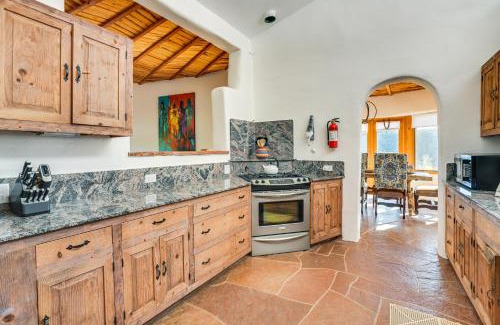 Glorieta House | Panoramic Vistas Glorieta Adobe Near Pecos River