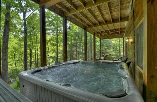 Cherry Log House | Papa Bear Lodge