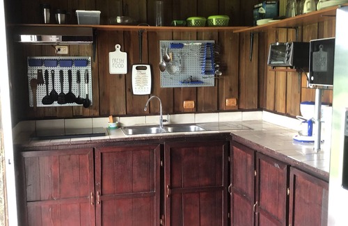 Canton Liberia Cabin | Papagayo ,full Equipado, Aire he Internet Para 4 Personas, Apta Para Mascotas