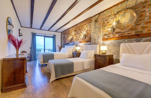 Altinoluk Hotel | Papazlikhan Hotel