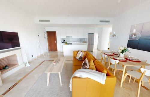 New Golden Mile Apartment | Paraíso Benahavís - Private Garden Ground Floor