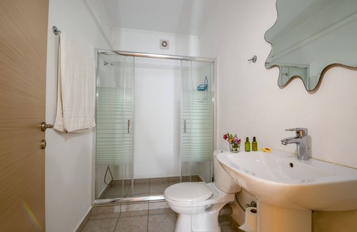 Stavros Hotel | Paradice Hotel Luxury Suites