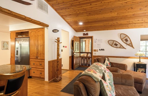 Fox Farm Cabin | Paradise Amongst the Pines