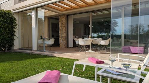 Villajoyosa Villa | PARADISE beachfront luxury villa