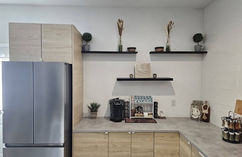 Cedar Crest House | Paradise Bungalow 4bdrm Bishop Arts Downtown Adjacent