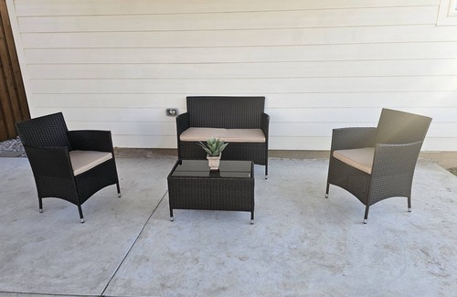Cedar Crest House | Paradise Bungalow 4bdrm Bishop Arts Downtown Adjacent