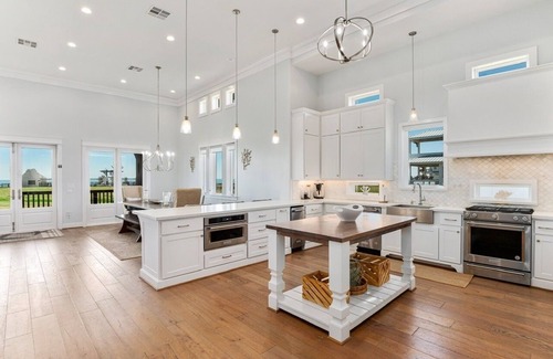 Port Bolivar House | Paradise By The Sea 4 Bedroom Home by RedAwning