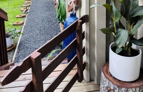 Burley Cabin | Paradise Cabin! Gated community/Close to the beach.