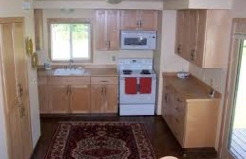 Lakeside Cabin | Paradise Cabin on Tenmile Lake
