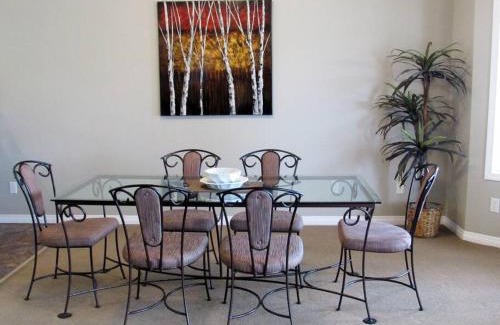 Lethbridge Villa | Paradise Canyon Golf Resort - Signature Villa 382