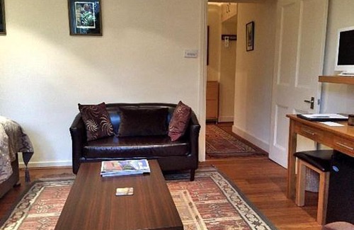 Biggleswade Hotel | Paradise Corner Hotel