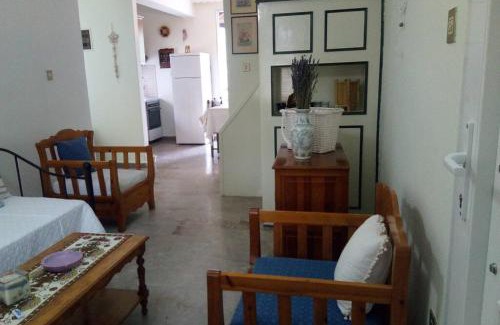 Nea Iraklitsa House | Paradise edge near the sea
