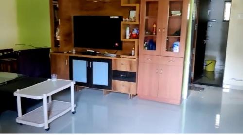 Paud House | Paradise farm house, Girivan