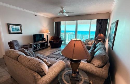 Navarre Beach Apartment | Paradise Found Direct Gulf Front 2 bedroom Condo