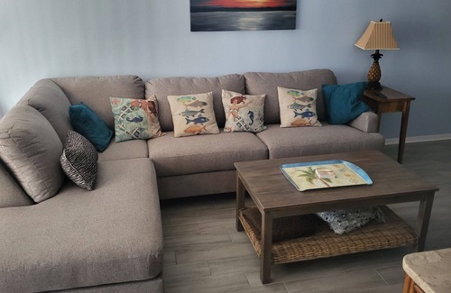 South Island Condo | Paradise Getaway: Island Living