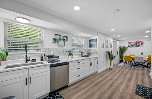 Bradenton House | Paradise Haven- Amazing 4BR Oasis With Pool