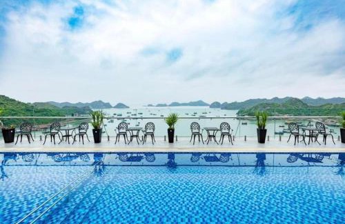 Cat Hai Hotel | Paradise Hotel - Pool , Sky Lounge , Gym - Massage & Wellness
