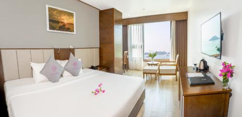 Cat Hai Hotel | Paradise Hotel - Pool , Sky Lounge , Gym - Massage & Wellness