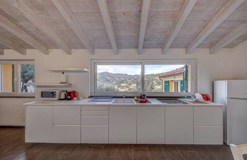 Camogli Apartment | Paradise House - Wifi - Garden - Sea View
