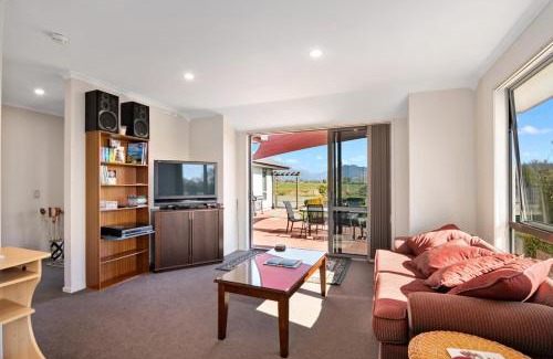 Pohara House | Paradise in Pohara - Pohara Beach Holiday Home