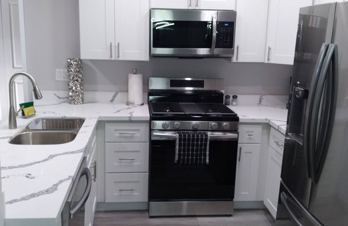 West Hollywood Condo | Paradise in the city