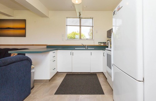 Waikawa Beach House | Paradise in Waikawa Beach - Family and pet friendly - Home away from Home