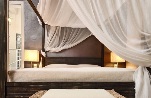 Agkisaras Hotel | Paradise Island Villas