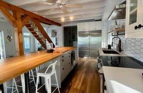 Bracebridge Cabin | Paradise on Browning Island!