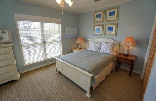 Oceanmarsh Subdivision House | Paradise on Nautical Watch *Pool Just Steps Away*