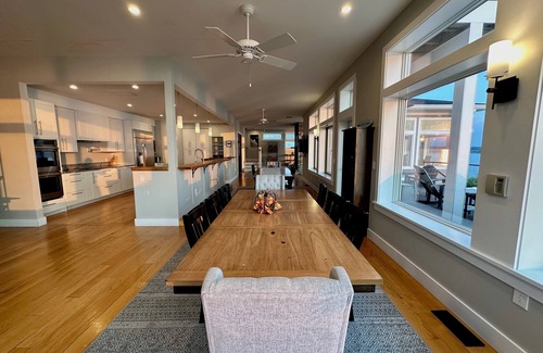 York Beach House | Paradise on the Rocks - York Oceanfront