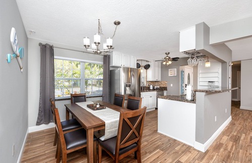 Sarasota Springs House | Paradise Palms Heated Screened Pool Family-Friendly Near Siesta Key