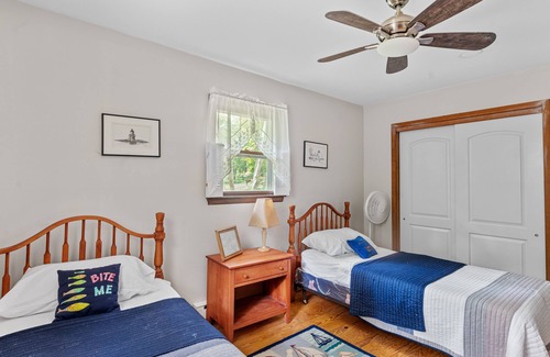 Southold Cottage | Paradise Shores Beach Cottage | Cottage in Southold near private beach