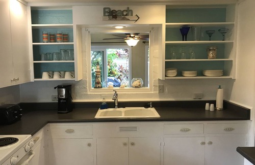 Kailua Apartment | Paradise Under the Plumeria Tree