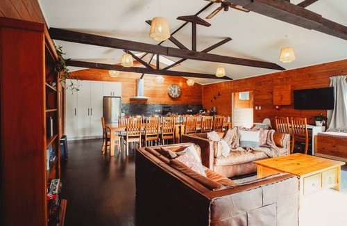 Rotorua Villa | Paradise Valley Lodge