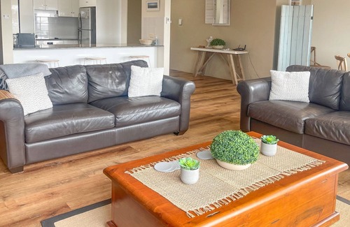 Nelson Bay Apartment | Paradiso, 3,4 Laman Street - Comfortable unit with water views, aircon, solar heated pool and in the heart of town