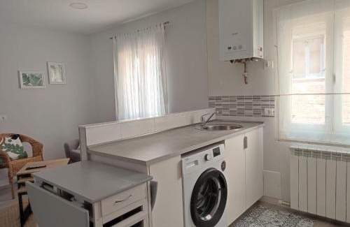 Old Town Apartment | Paredes 8